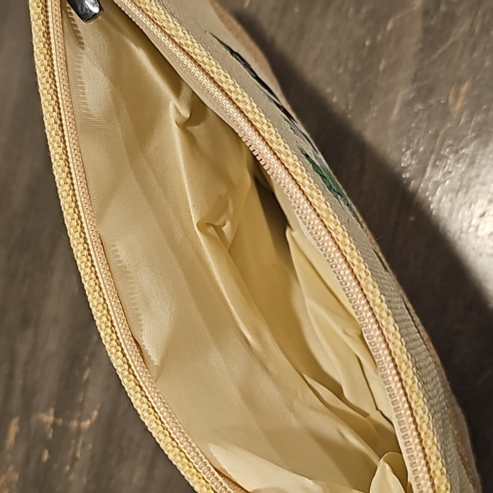 MakeUp/Hand Bag - Picture 4 of 4